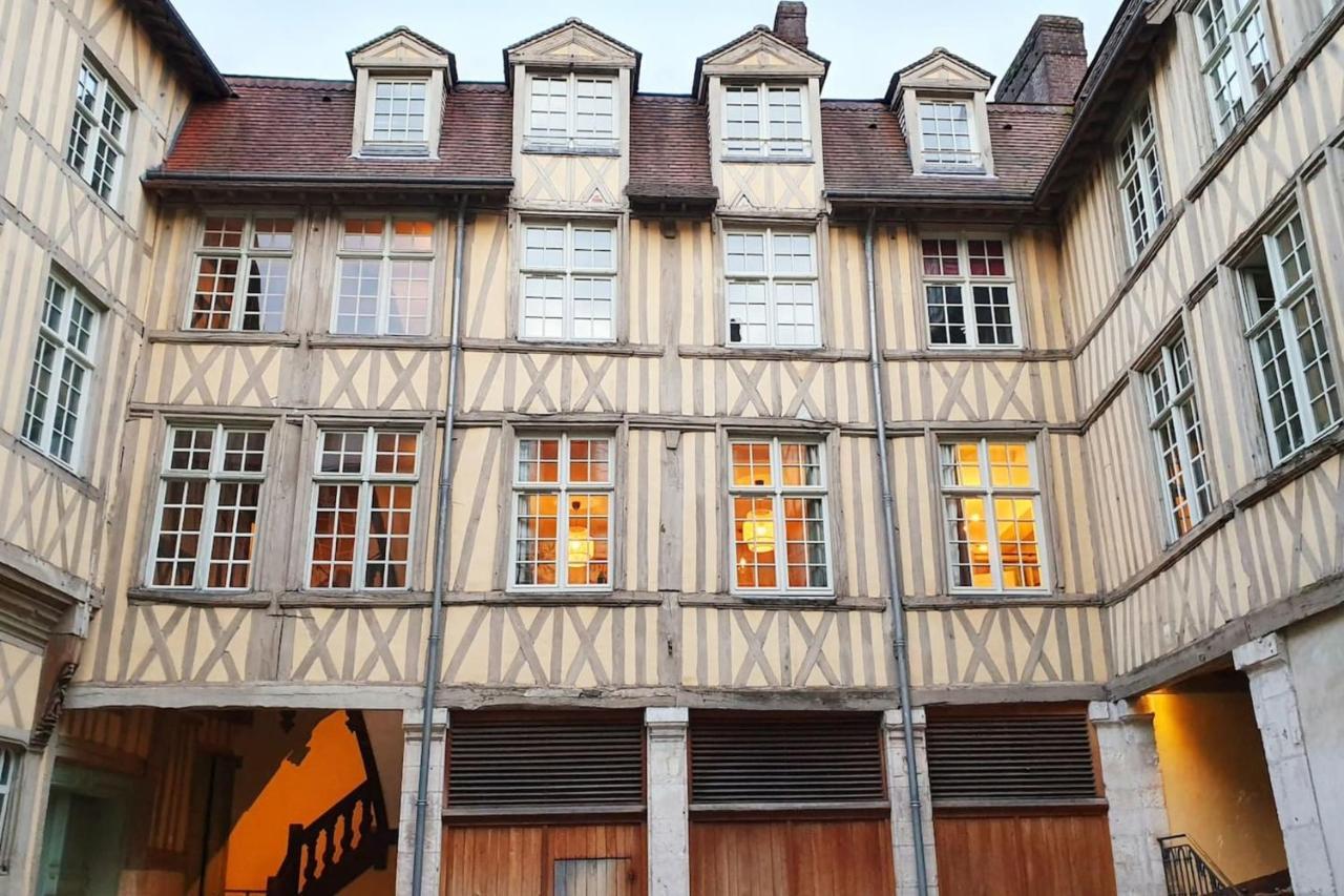 Ancien Hotel Particulier - Pl Du Vieux Marche 4 Pers ルーアン エクステリア 写真